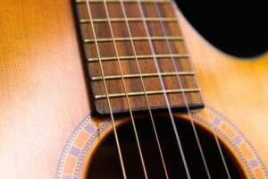 medium gauge acoustic guitar strings